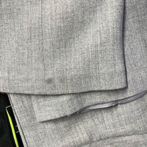 Alice + Olivia Marian Wool Cropped Lined Dress Pants in Light Heather Grey 6 - Picture 8 of 8